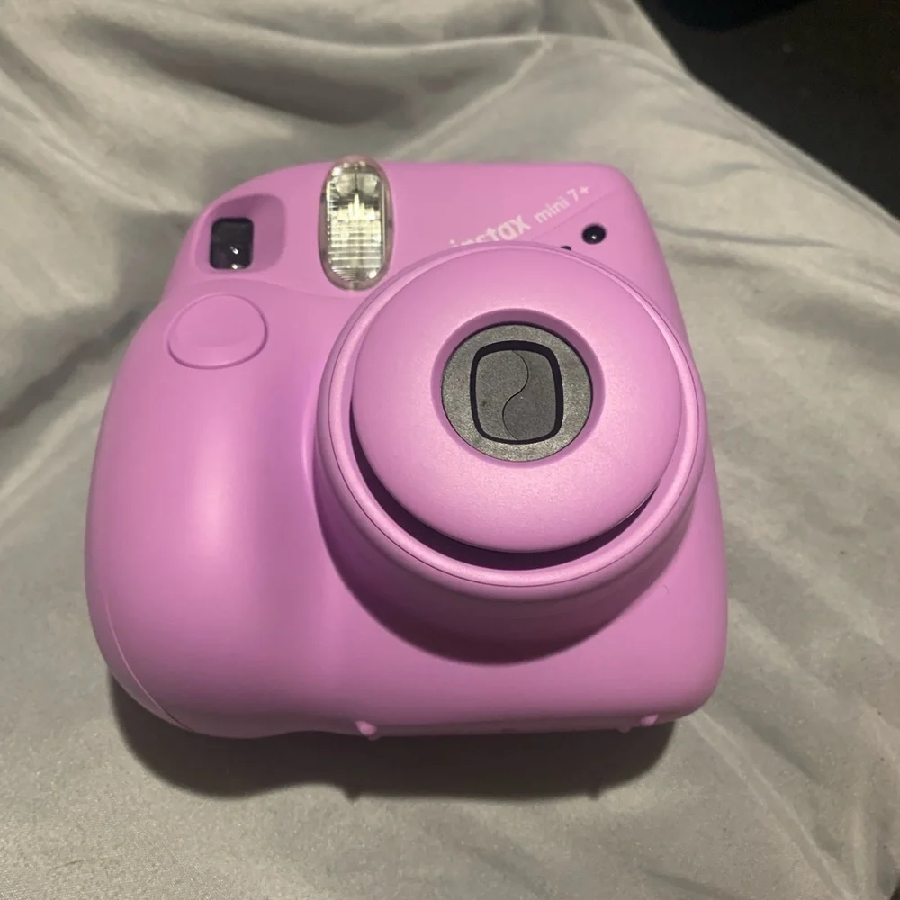 Purple Instax mini 7+ case included (film not included)